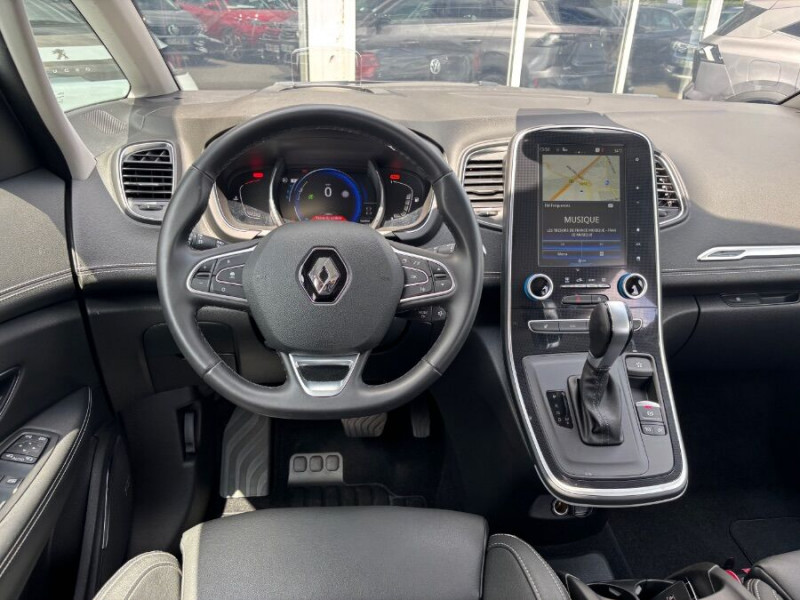 Photo 4 de l'offre de RENAULT GRAND SCENIC IV 1.6 DCi 160 BVA BOSE EDITION CUIR Attel. 7PL à 23450€ chez Mérignac auto
