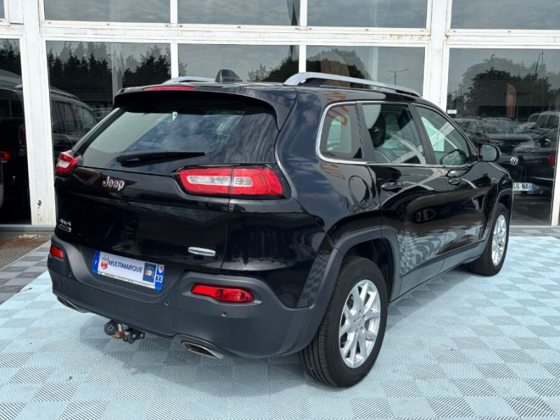 Photo 3 de l'offre de JEEP CHEROKEE 2.2 MultiJet 185 BVA 4WD LONGITUDE EXECUTIVE Active Drive CUIR Attel. à 17950€ chez Mérignac auto