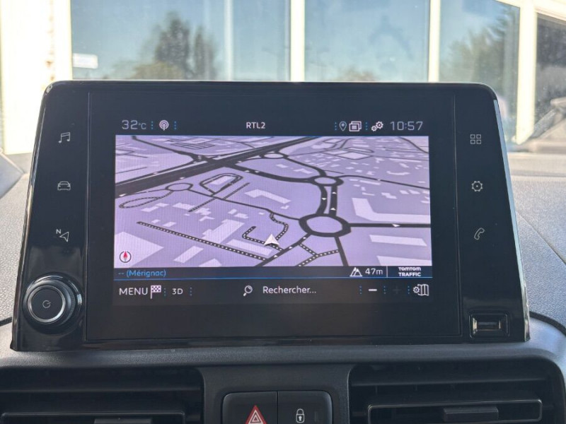 Photo 4 de l'offre de PEUGEOT PARTNER 1.5 BlueHDi 100 BVM6 3PL PACK ASPHALT CONNECT Camera Attel. 1ere Main à 18450€ chez Mérignac auto