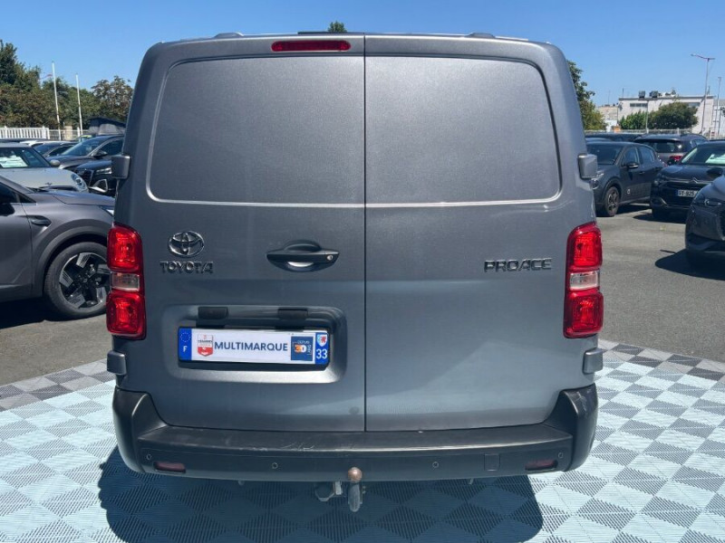 Photo 7 de l'offre de TOYOTA PROACE VAN 2.0 D-4D 145 BVM6 L2 VX Attel. 21950.H.T. à 21950€ chez Mérignac auto
