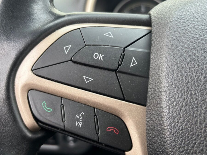 Photo 20 de l'offre de JEEP CHEROKEE 2.2 MultiJet 185 BVA 4WD LONGITUDE EXECUTIVE Active Drive CUIR Attel. à 17950€ chez Mérignac auto