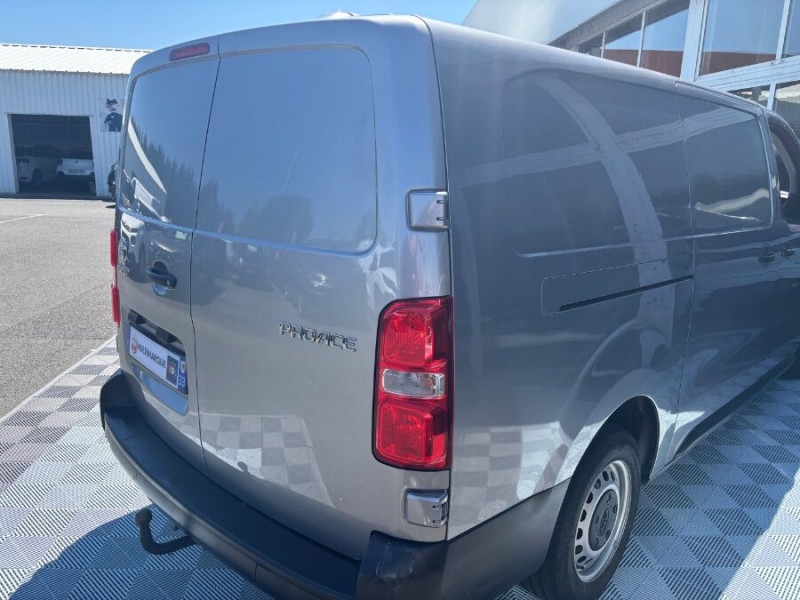 Photo 3 de l'offre de TOYOTA PROACE VAN 2.0 D-4D 145 BVM6 L2 VX Attel. 21950.H.T. à 21950€ chez Mérignac auto