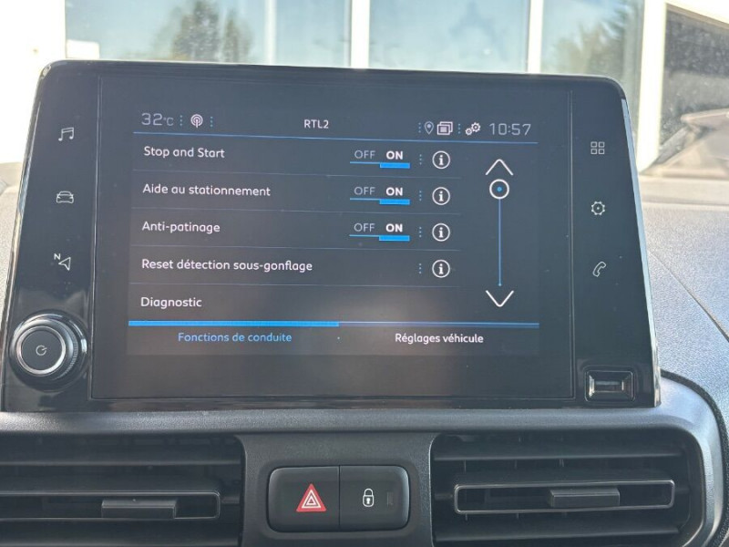Photo 17 de l'offre de PEUGEOT PARTNER 1.5 BlueHDi 100 BVM6 3PL PACK ASPHALT CONNECT Camera Attel. 1ere Main à 18450€ chez Mérignac auto