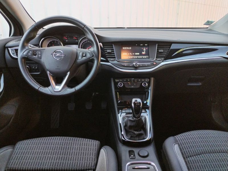 Photo 27 de l'offre de OPEL ASTRA 1.2 TURBO 110 BVM6 ELEGANCE BUSINESS GPS Caméra JA17 à 13950€ chez Mérignac auto