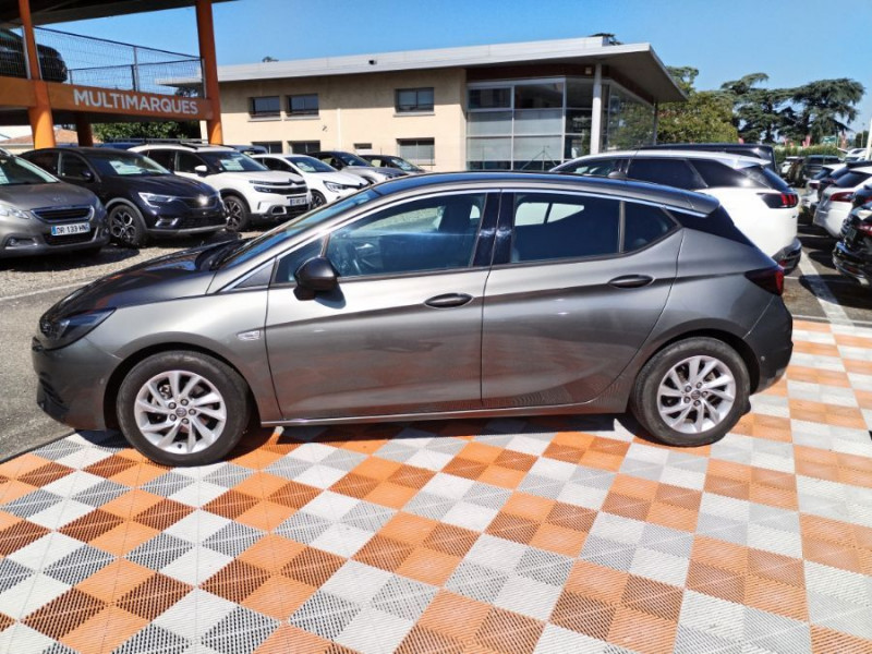Photo 4 de l'offre de OPEL ASTRA 1.2 TURBO 110 BVM6 ELEGANCE BUSINESS GPS Caméra JA17 à 13950€ chez Mérignac auto