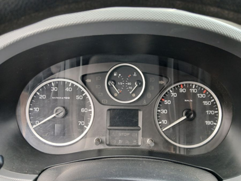 Photo 13 de l'offre de CITROEN BERLINGO FOURGON 1.6 BlueHDi 100 ETG6 CLUB GPS Casiers 10750 .H.T. à 10750€ chez Mérignac auto
