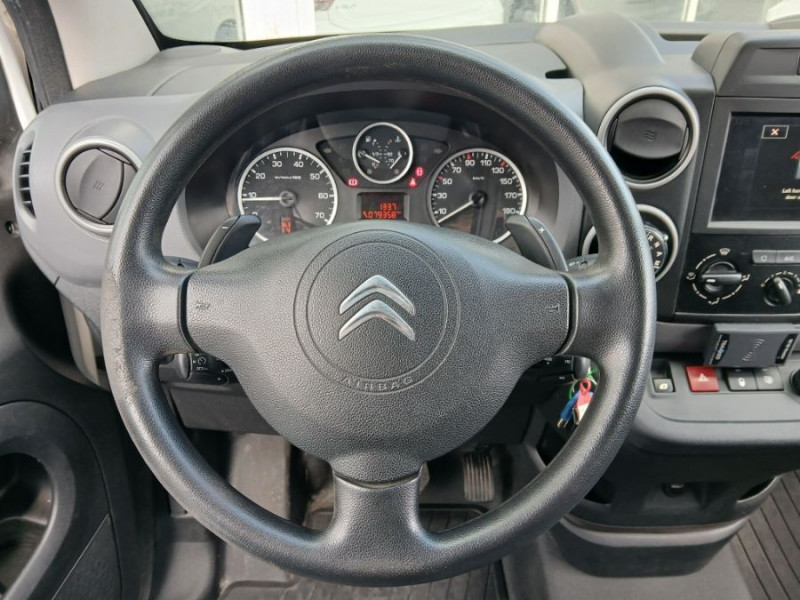 Photo 11 de l'offre de CITROEN BERLINGO FOURGON 1.6 BlueHDi 100 ETG6 CLUB GPS Casiers 10750 .H.T. à 10750€ chez Mérignac auto