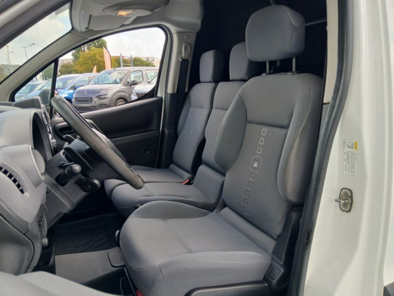 Photo 10 de l'offre de CITROEN BERLINGO FOURGON 1.6 BlueHDi 100 ETG6 CLUB GPS Casiers 10750 .H.T. à 10750€ chez Mérignac auto