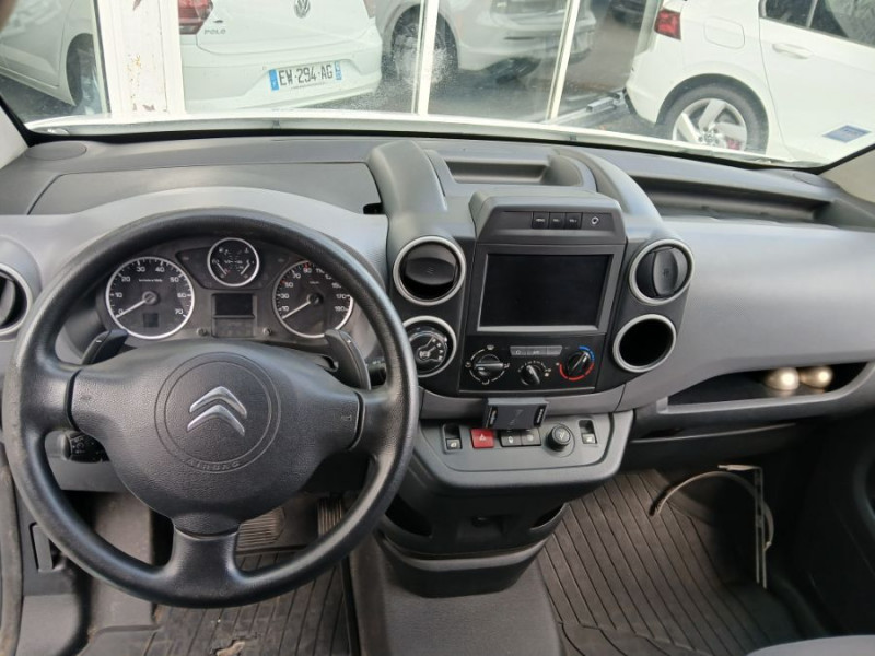 Photo 12 de l'offre de CITROEN BERLINGO FOURGON 1.6 BlueHDi 100 ETG6 CLUB GPS Casiers 10750 .H.T. à 10750€ chez Mérignac auto