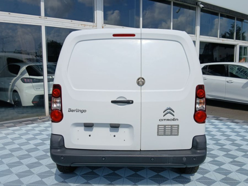 Photo 5 de l'offre de CITROEN BERLINGO FOURGON 1.6 BlueHDi 100 ETG6 CLUB GPS Casiers 10750 .H.T. à 10750€ chez Mérignac auto
