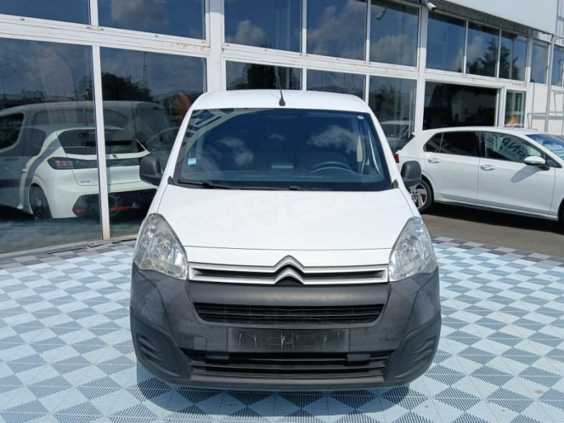 Photo 2 de l'offre de CITROEN BERLINGO FOURGON 1.6 BlueHDi 100 ETG6 CLUB GPS Casiers 10750 .H.T. à 10750€ chez Mérignac auto