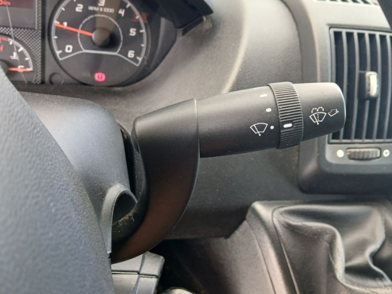 Photo 18 de l'offre de CITROEN JUMPER 35 L2H2 2.0 BlueHDi 130 BVM6 3T5 CLUB Camera 2AirBags 17900HT à 17900€ chez Mérignac auto