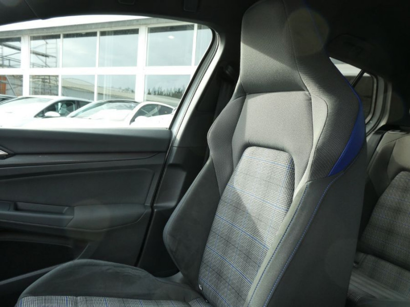 Photo 16 de l'offre de VOLKSWAGEN GOLF VIII 1.4 HYBRID 245 GTE Export JA18 GPS LED+ à 27950€ chez Mérignac auto