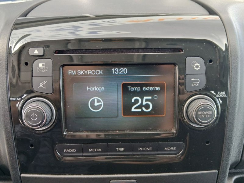 Photo 23 de l'offre de CITROEN JUMPER 35 L2H2 2.0 BlueHDi 130 BVM6 3T5 CLUB Camera 2AirBags 17900HT à 17900€ chez Mérignac auto
