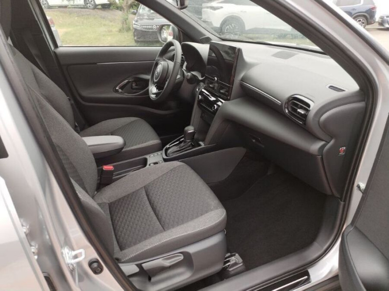 Photo 28 de l'offre de TOYOTA YARIS CROSS 1.5 HYBRIDE 116H BVA DESIGN SC JA17 Camera Key Less ACC à 27490€ chez Mérignac auto