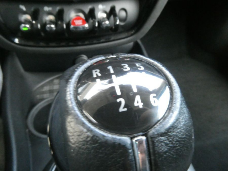 Photo 11 de l'offre de MINI CLUBMAN III ONE D 116 BVM6 GPS Radars Clim Auto Suivi Complet à 20750€ chez Mérignac auto