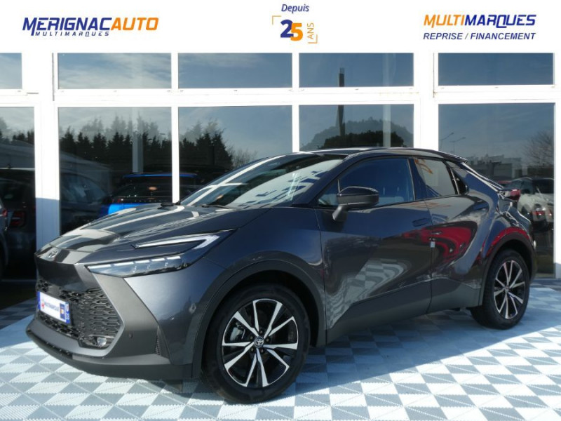 Photo 1 de l'offre de TOYOTA C-HR II 1.8 HYBRIDE 140 CVT 2WD DESIGN GPS 12.3 Camera JA18 Diam. Induction à 30850€ chez Mérignac auto