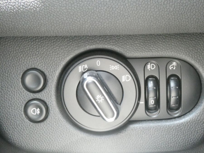 Photo 22 de l'offre de MINI CLUBMAN III ONE D 116 BVM6 GPS Radars Clim Auto Suivi Complet à 20750€ chez Mérignac auto