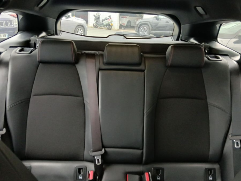 Photo 21 de l'offre de TOYOTA COROLLA (2) XII TOURING SPORTS 1.8 HYBRIDE 140H BVA GR SPORT TECHNO MY 25 1ère Main Gtie Toy 01/28 à 27950€ chez Mérignac auto