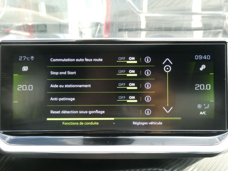 Photo 39 de l'offre de PEUGEOT 208 II 1.2 PureTech 100 BV6 GT PACK Semi Alcantara à 14790€ chez Mérignac auto