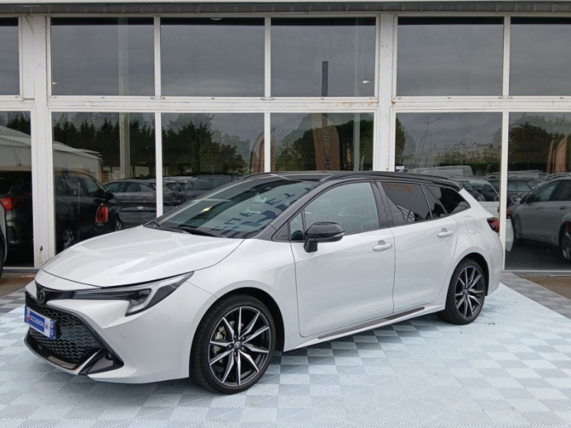 Photo 1 de l'offre de TOYOTA COROLLA (2) XII TOURING SPORTS 1.8 HYBRIDE 140H BVA GR SPORT TECHNO MY 25 1ère Main Gtie Toy 01/28 à 27950€ chez Mérignac auto