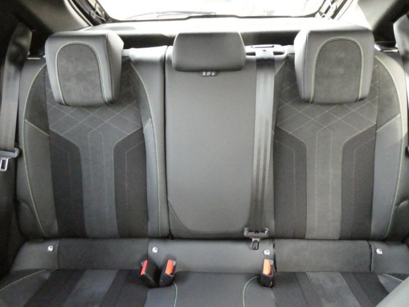 Photo 23 de l'offre de PEUGEOT 208 II 1.2 PureTech 100 BV6 GT PACK Semi Alcantara à 14790€ chez Mérignac auto
