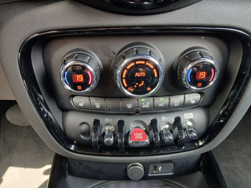 Photo 26 de l'offre de MINI CLUBMAN III 1.5 136 BVA COOPER GPS LED Camera CarPlay JA18 Key Less SC 1ère Main à 28490€ chez Mérignac auto