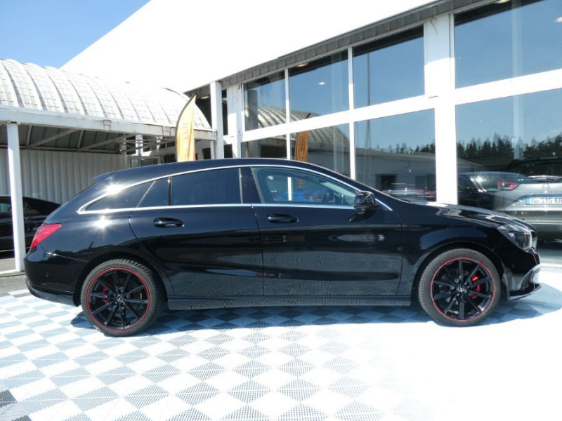Photo 12 de l'offre de MERCEDES-BENZ CLA SHOOTING BRAKE 180 122cv BVM6 PACK GPS JA18 Radars Privacy Glass à 18950€ chez Mérignac auto