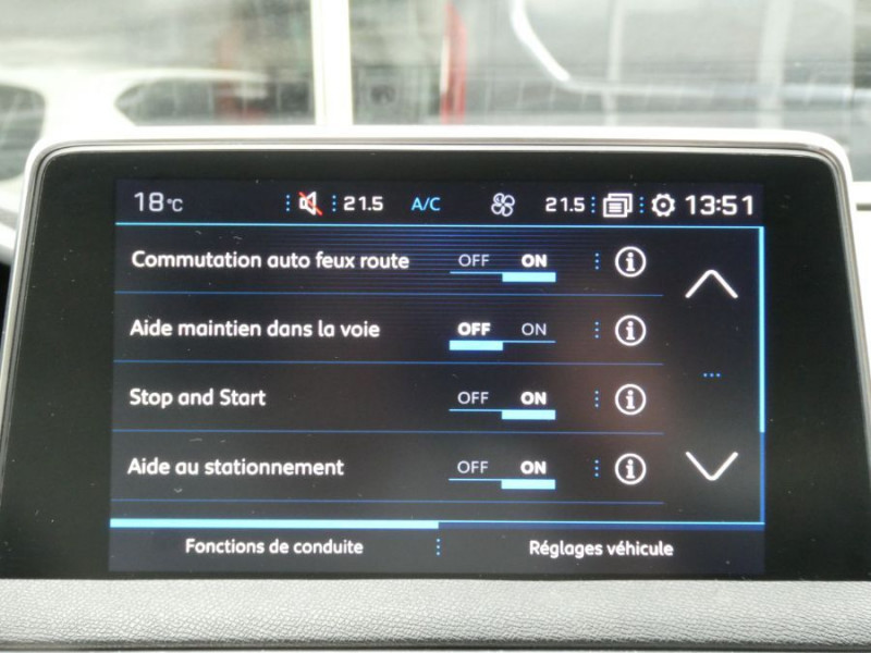 Photo 24 de l'offre de PEUGEOT 3008 II 1.2 PureTech 130 BVM6 CROSSWAY Alcantara Camera Grip C. à 15950€ chez Mérignac auto