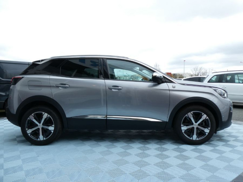 Photo 42 de l'offre de PEUGEOT 3008 II 1.2 PureTech 130 BVM6 CROSSWAY Alcantara Camera Grip C. à 15950€ chez Mérignac auto