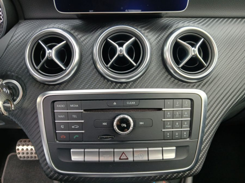 Photo 27 de l'offre de MERCEDES-BENZ CLASSE A 200D 136 BVA BUSINESS EXECUTIVE AMG LINE à 20900€ chez Mérignac auto
