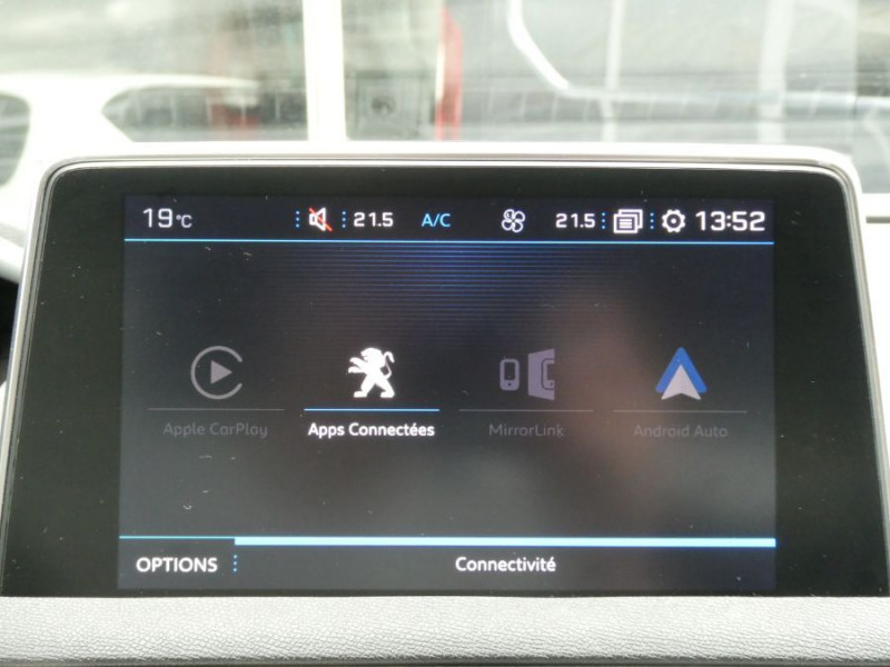 Photo 15 de l'offre de PEUGEOT 3008 II 1.2 PureTech 130 BVM6 CROSSWAY Alcantara Camera Grip C. à 15950€ chez Mérignac auto