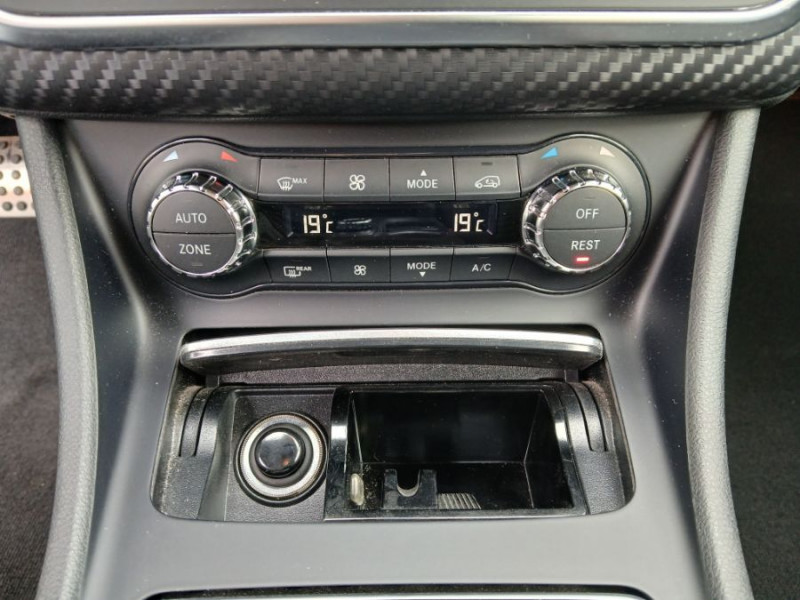 Photo 30 de l'offre de MERCEDES-BENZ CLASSE A 200D 136 BVA BUSINESS EXECUTIVE AMG LINE à 20900€ chez Mérignac auto