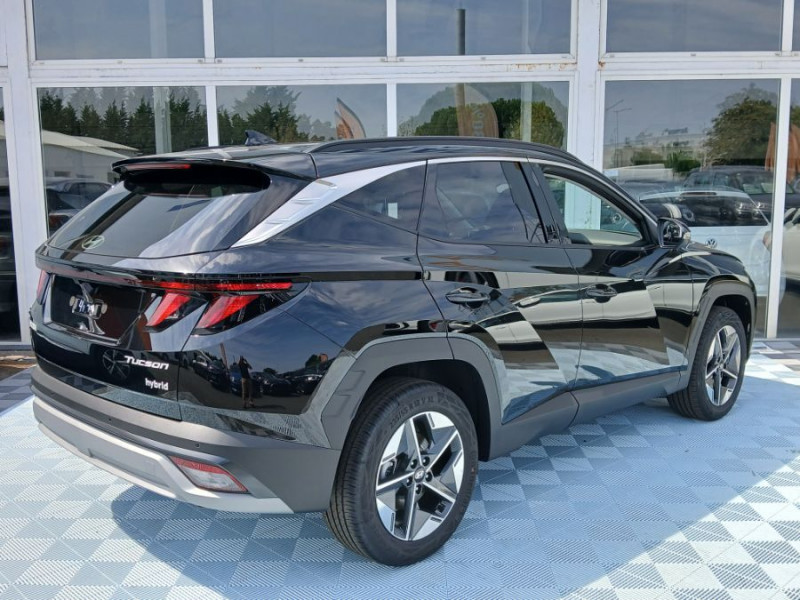 Photo 10 de l'offre de HYUNDAI TUCSON IV (2) 1.6 T-GDI 215 HYBRID BVA6 2WD STYLE PACK CREATIVE à 33870€ chez Mérignac auto