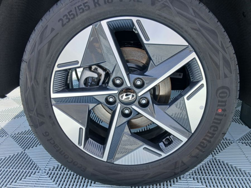 Photo 18 de l'offre de HYUNDAI TUCSON IV (2) 1.6 T-GDI 215 HYBRID BVA6 2WD STYLE PACK CREATIVE à 33870€ chez Mérignac auto