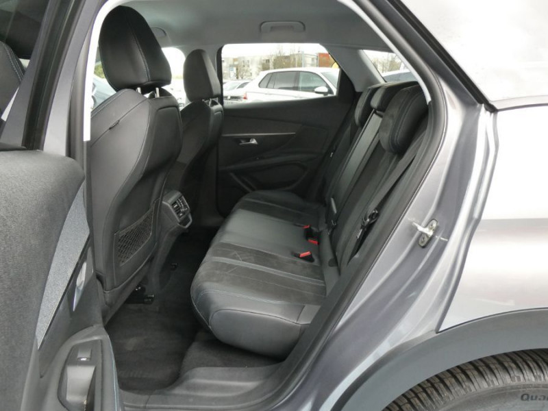 Photo 18 de l'offre de PEUGEOT 3008 II 1.2 PureTech 130 BVM6 CROSSWAY Alcantara Camera Grip C. à 15950€ chez Mérignac auto