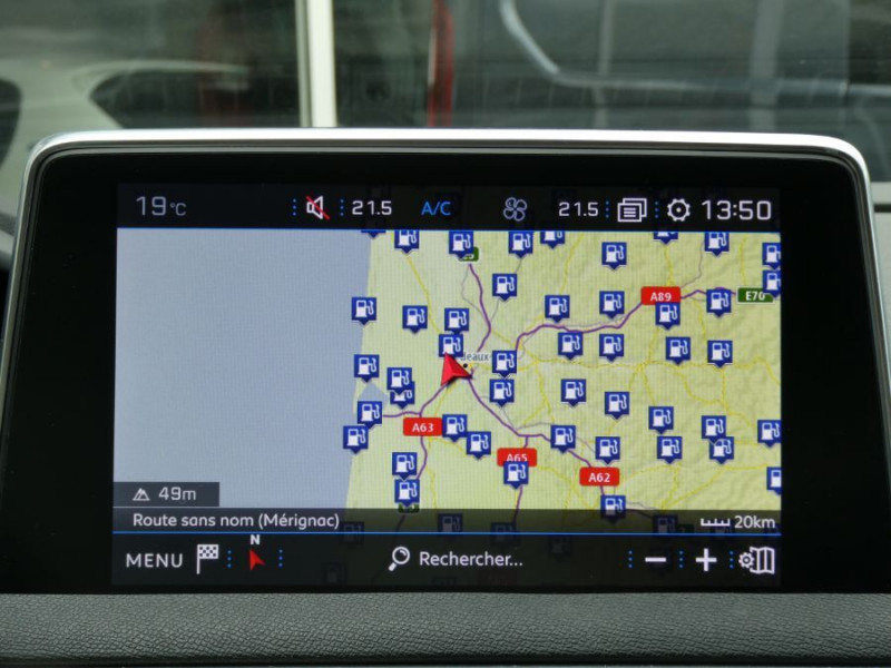 Photo 16 de l'offre de PEUGEOT 3008 II 1.2 PureTech 130 BVM6 CROSSWAY Alcantara Camera Grip C. à 15950€ chez Mérignac auto