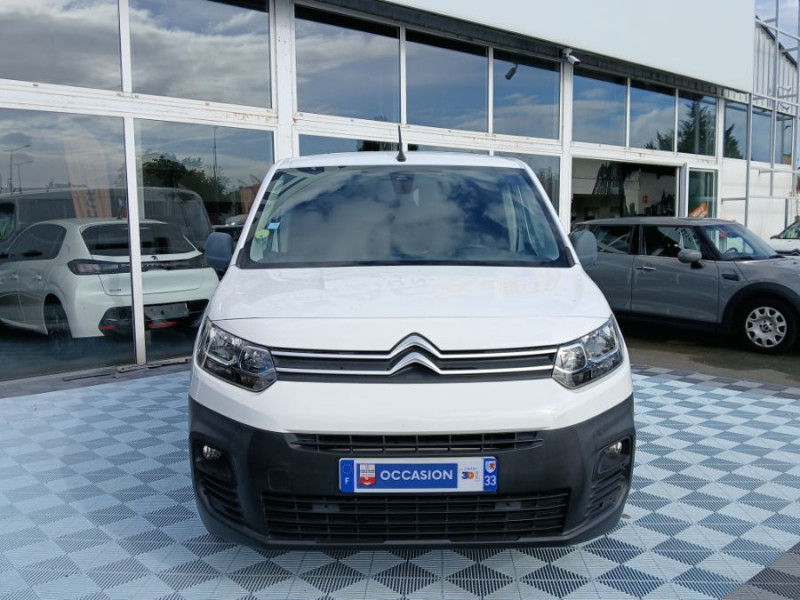 Photo 8 de l'offre de CITROEN BERLINGO 1.5 BlueHDi 100 CLUB Camera Pack Chantier Safety+ Grip Cont. 11970.H.T. à 14364€ chez Mérignac auto