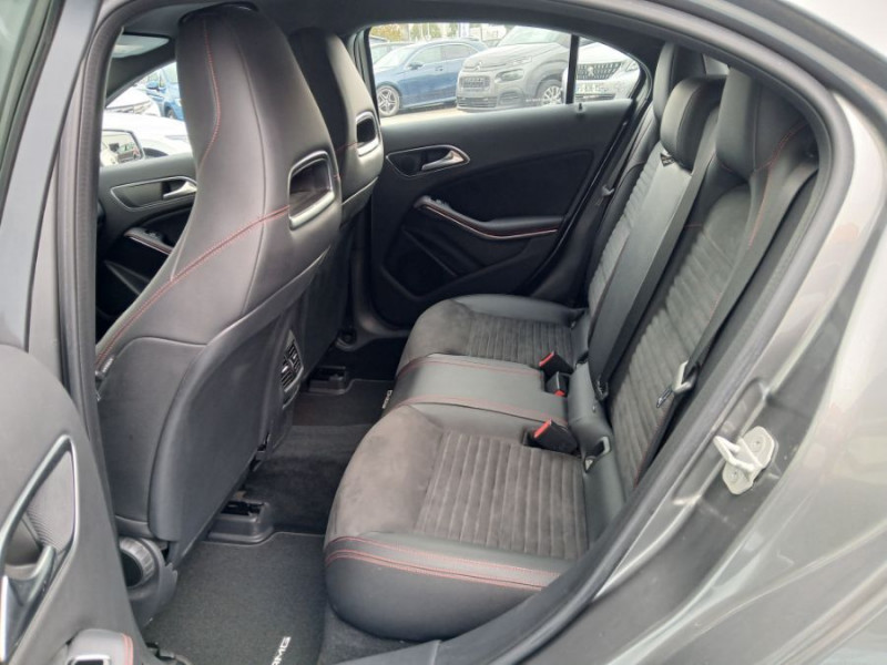Photo 34 de l'offre de MERCEDES-BENZ CLASSE A 200D 136 BVA BUSINESS EXECUTIVE AMG LINE à 20900€ chez Mérignac auto