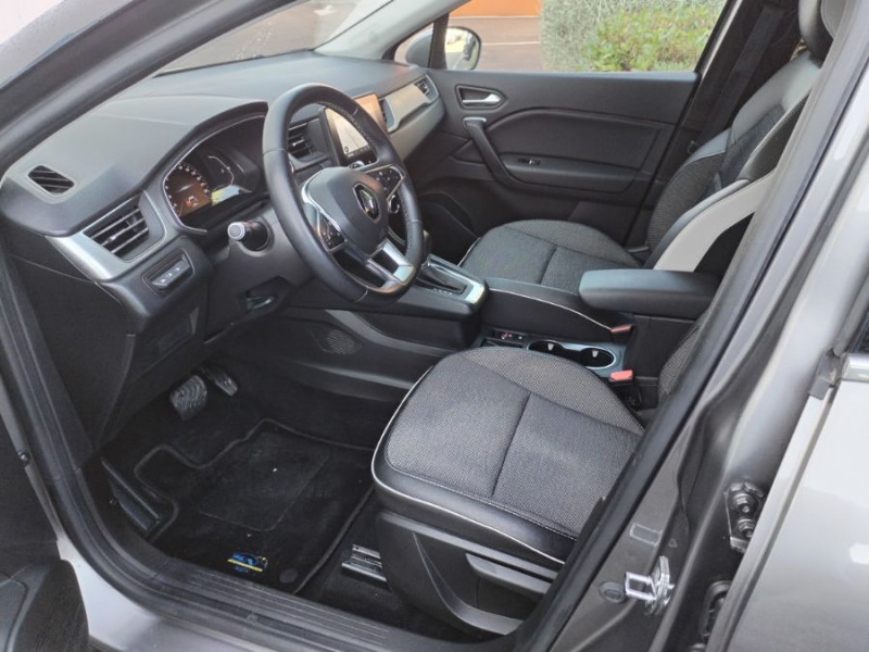 Photo 4 de l'offre de RENAULT CAPTUR II 1.3 TCE 140 EDC INTENS Camera Attel. 1ère Main à 18950€ chez Mérignac auto