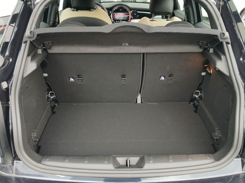 Photo 40 de l'offre de MINI MINI III (F56) NEW 1.5i 136 BVA7 COOPER 5P TOE Camera CarPlay HUD SC à 25490€ chez Mérignac auto