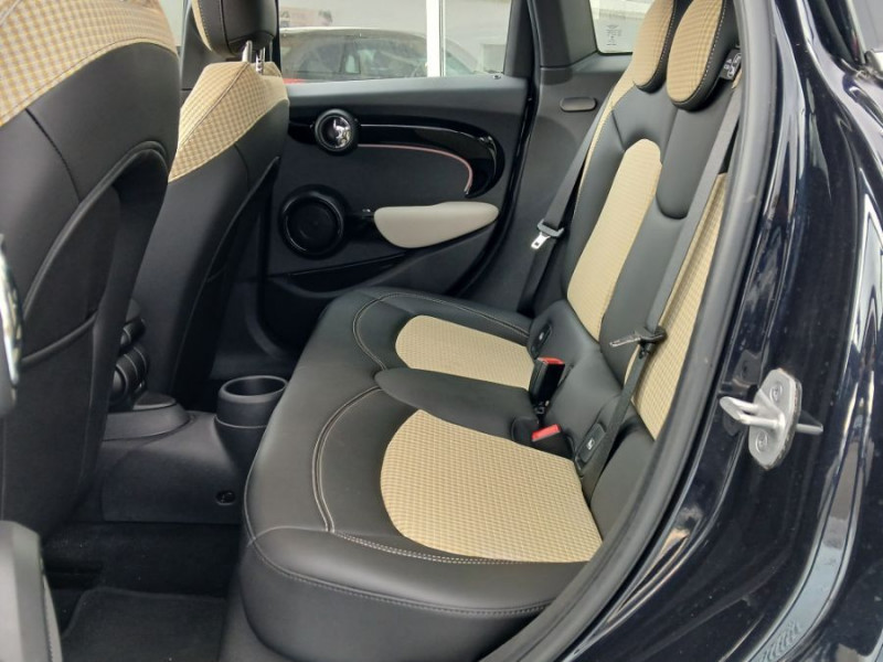 Photo 36 de l'offre de MINI MINI III (F56) NEW 1.5i 136 BVA7 COOPER 5P TOE Camera CarPlay HUD SC à 25490€ chez Mérignac auto