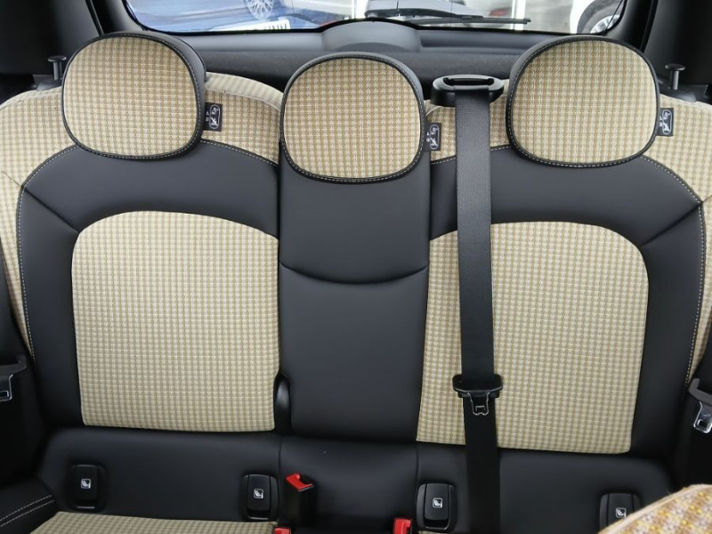 Photo 35 de l'offre de MINI MINI III (F56) NEW 1.5i 136 BVA7 COOPER 5P TOE Camera CarPlay HUD SC à 25490€ chez Mérignac auto