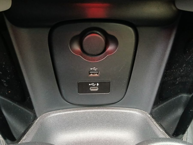 Photo 30 de l'offre de MINI MINI III (F56) NEW 1.5i 136 BVA7 COOPER 5P TOE Camera CarPlay HUD SC à 25490€ chez Mérignac auto