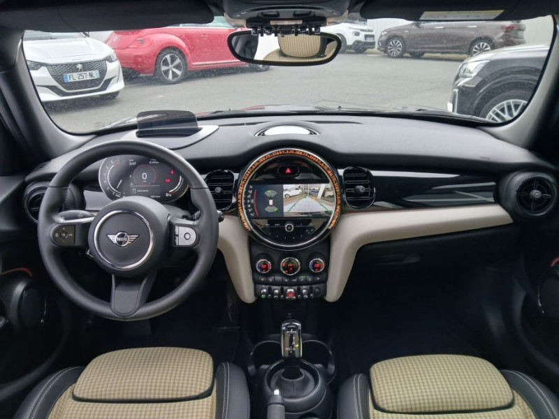 Photo 4 de l'offre de MINI MINI III (F56) NEW 1.5i 136 BVA7 COOPER 5P TOE Camera CarPlay HUD SC à 25490€ chez Mérignac auto