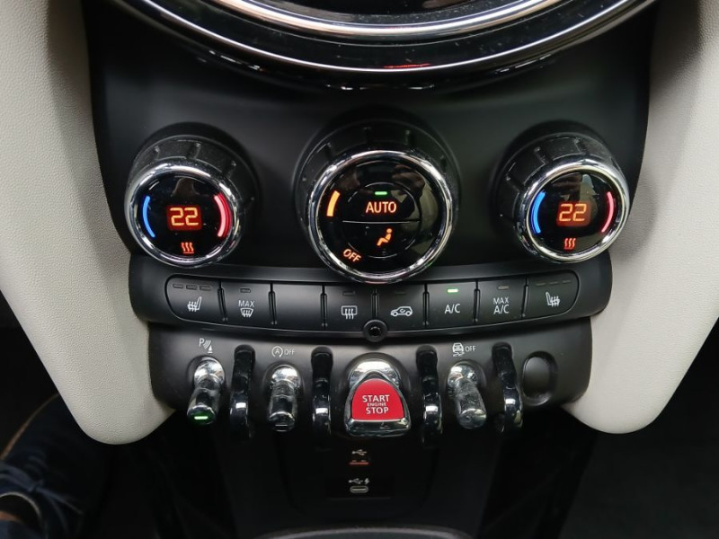 Photo 28 de l'offre de MINI MINI III (F56) NEW 1.5i 136 BVA7 COOPER 5P TOE Camera CarPlay HUD SC à 25490€ chez Mérignac auto