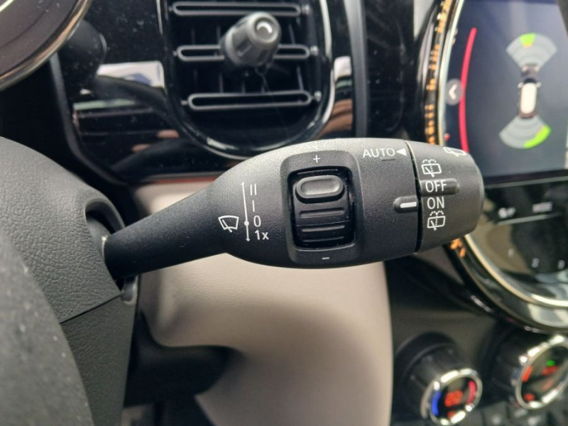 Photo 19 de l'offre de MINI MINI III (F56) NEW 1.5i 136 BVA7 COOPER 5P TOE Camera CarPlay HUD SC à 25490€ chez Mérignac auto