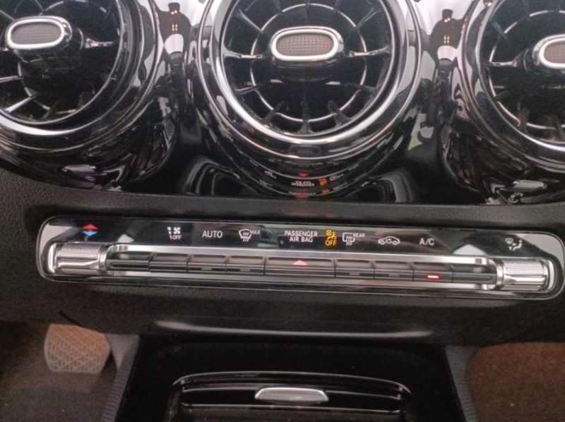 Photo 10 de l'offre de MERCEDES-BENZ CLASSE B 200d 150 8G-DCT BUSINESS TOIT Ouvrant Camera à 26950€ chez Mérignac auto