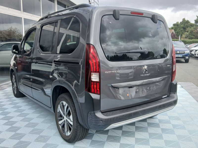 Photo 8 de l'offre de PEUGEOT RIFTER 1.5 BlueHDi 130 EAT8 GT LINE JA17 ADML Camera à 23700€ chez Mérignac auto