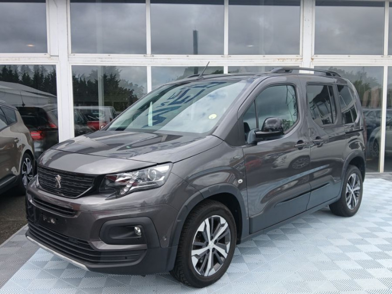 Photo 1 de l'offre de PEUGEOT RIFTER 1.5 BlueHDi 130 EAT8 GT LINE JA17 ADML Camera à 23700€ chez Mérignac auto